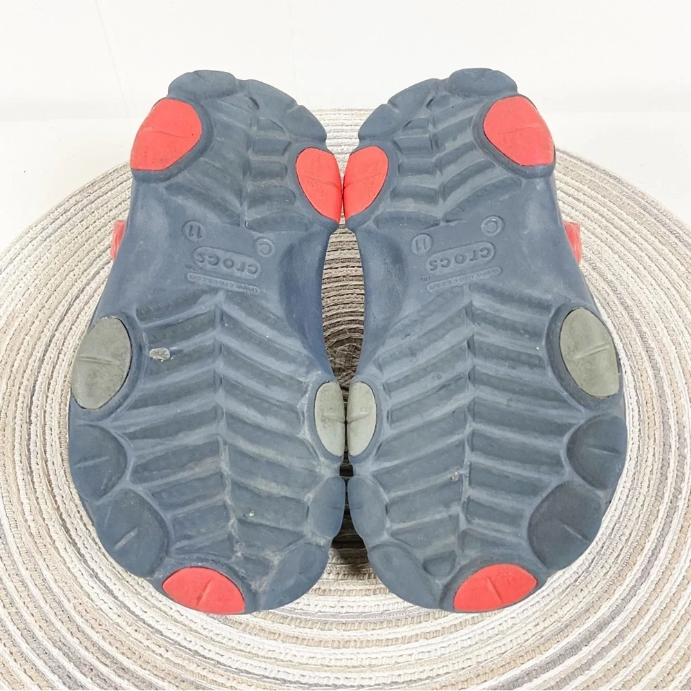 Crocs Boys Youth Size 11 Shoes - Picture 3 of 7